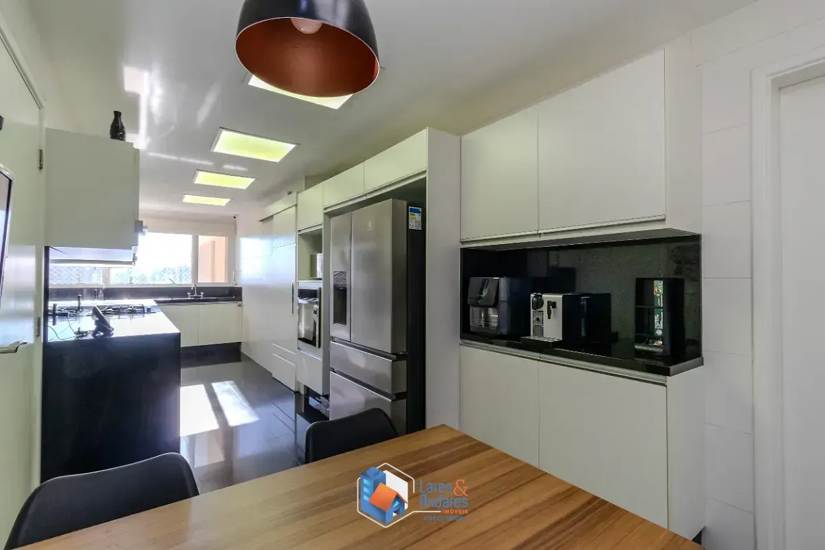 Imagem Apartamento para venda em Campo Belo com 3 quartos, sendo 3 suítes, 222m²