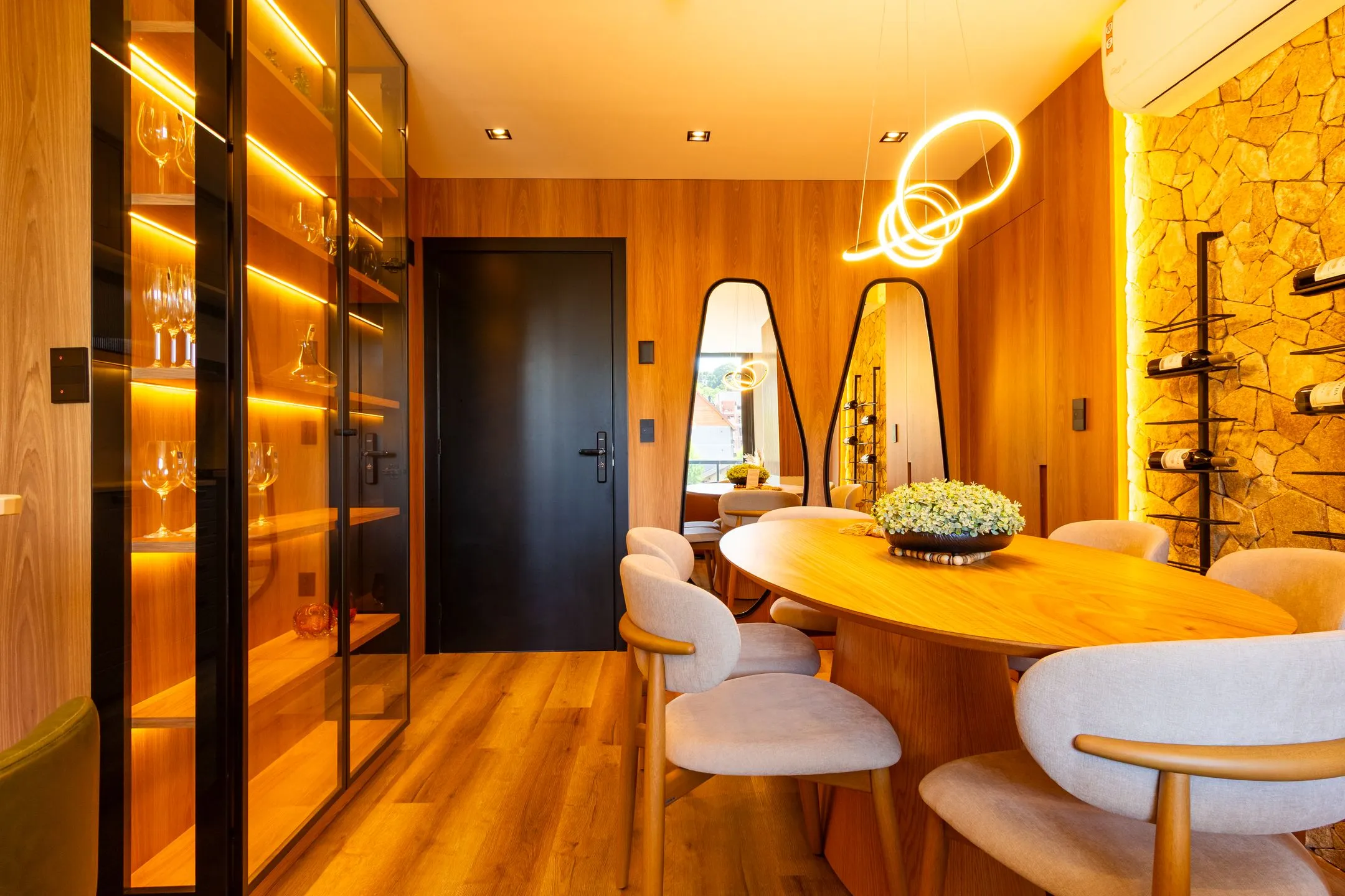Imagem Apartamento à venda em Gramado, Centro, com 2 quartos, 79.74m2