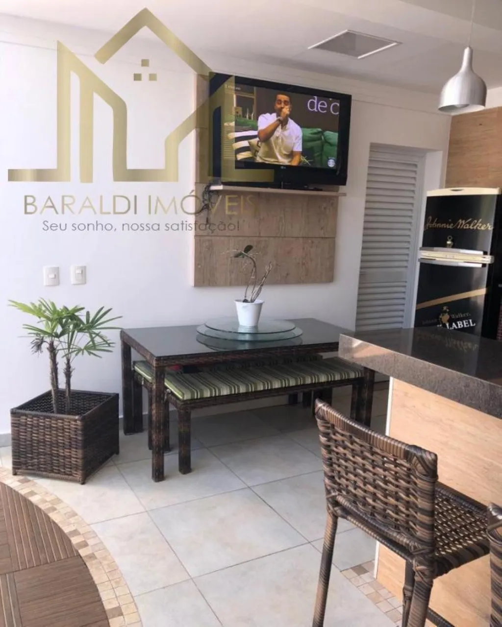Imagem Sobrado em Condomínio para Venda em Sorocaba / SP no bairro Parque Residencial Villa dos Inglezes