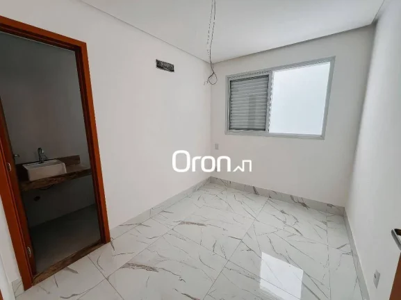 Imagem Sobrado à venda, 124 m² por R$ 1.050.000,00 - Alto da Glória - Goiânia/GO