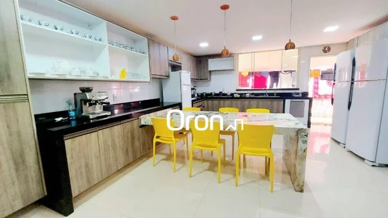Imagem Sobrado mobiliado com 4 dormitórios à venda, 500 m² por R$ 4.200.000 - Residencial Aldeia do Vale - Goiânia/GO