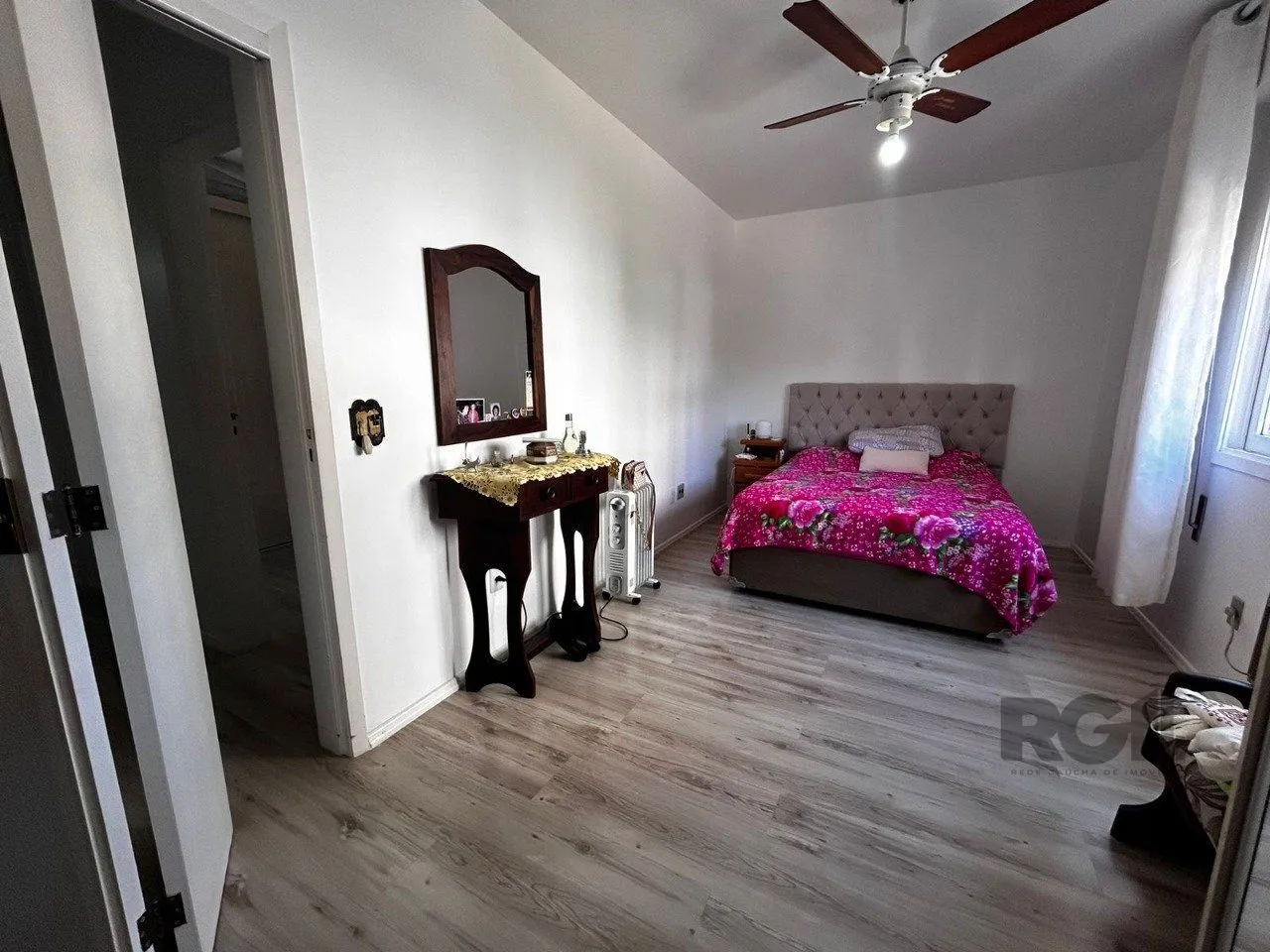 Imagem Apartamento com 2 quartos, vaga coberta - 84,71m² no bairro Menino Deus, Poa/RS