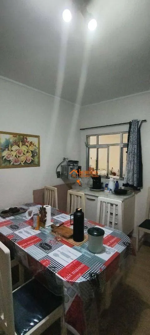 Imagem Sobrado com 3 dormitórios à venda, 240 m² por R$ 550.000,00 - Jardim Las Vegas - Guarulhos/SP