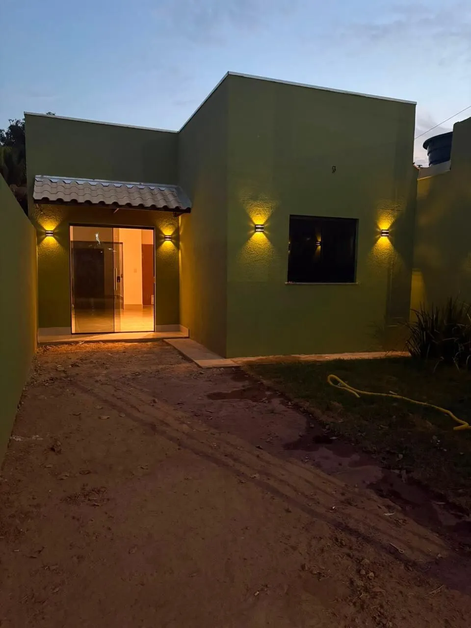 Imagem Casa 2 Quartos Bairro Real parque Cuiabá MT
