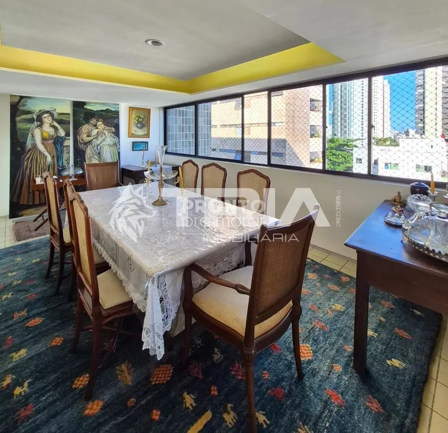 Imagem Apartamento de 4 quartos, 241m² no bairro Monteiro, em Recife