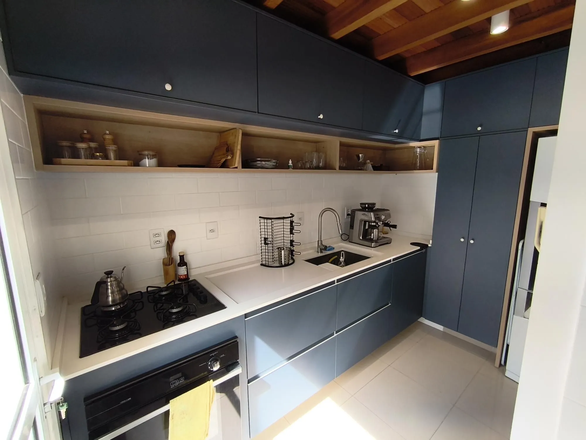 Imagem APARTAMENTO 2 DORMITÓRIOS COM 1 VAGA NO MENINO DEUS