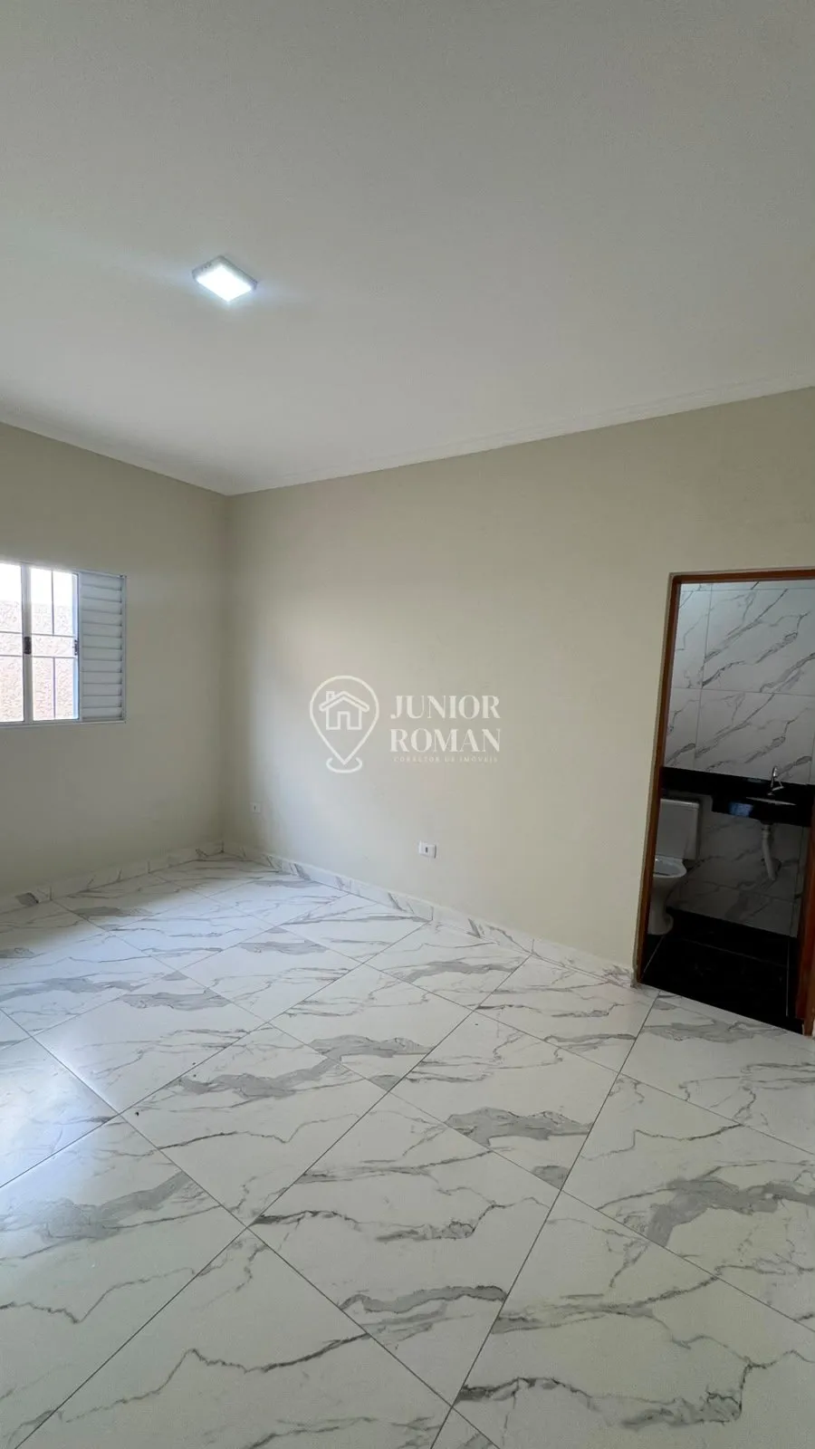 Imagem CASA NOVA COM PISCINA À VENDA EM ITANHAÉM - BAIRRO LARANJEIRAS
