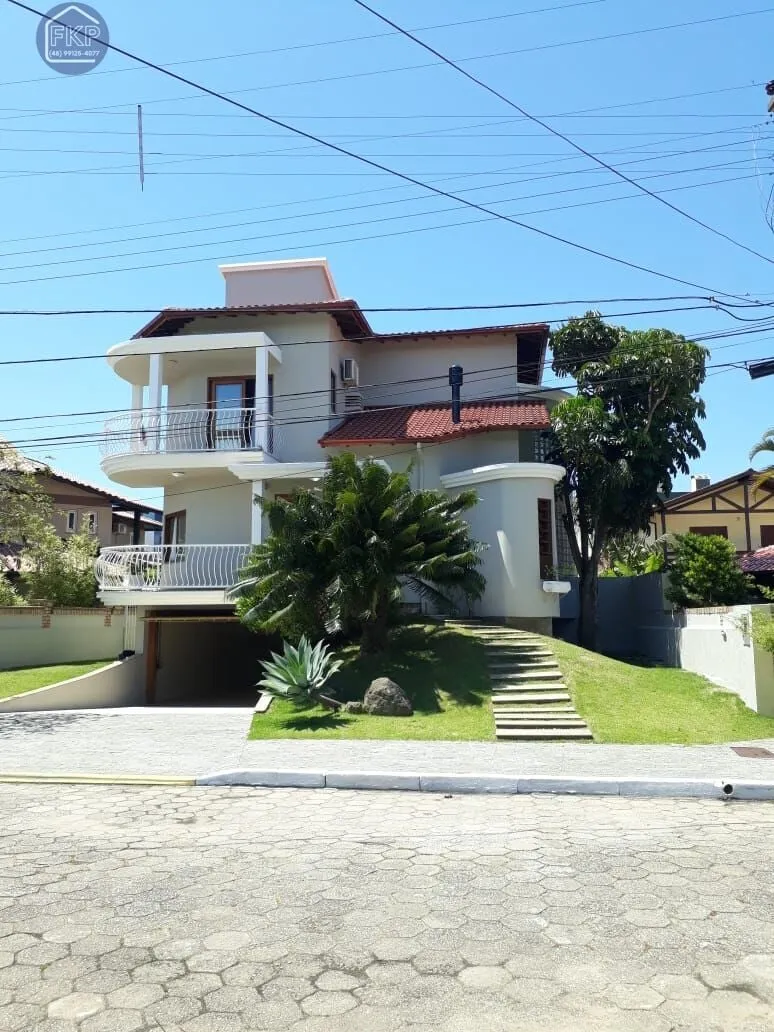 Foto do imóvel Casa 5 dormitórios! em Rua Dante de Patta, 55 - Ingleses do Rio Vermelho, Florianópolis - SC