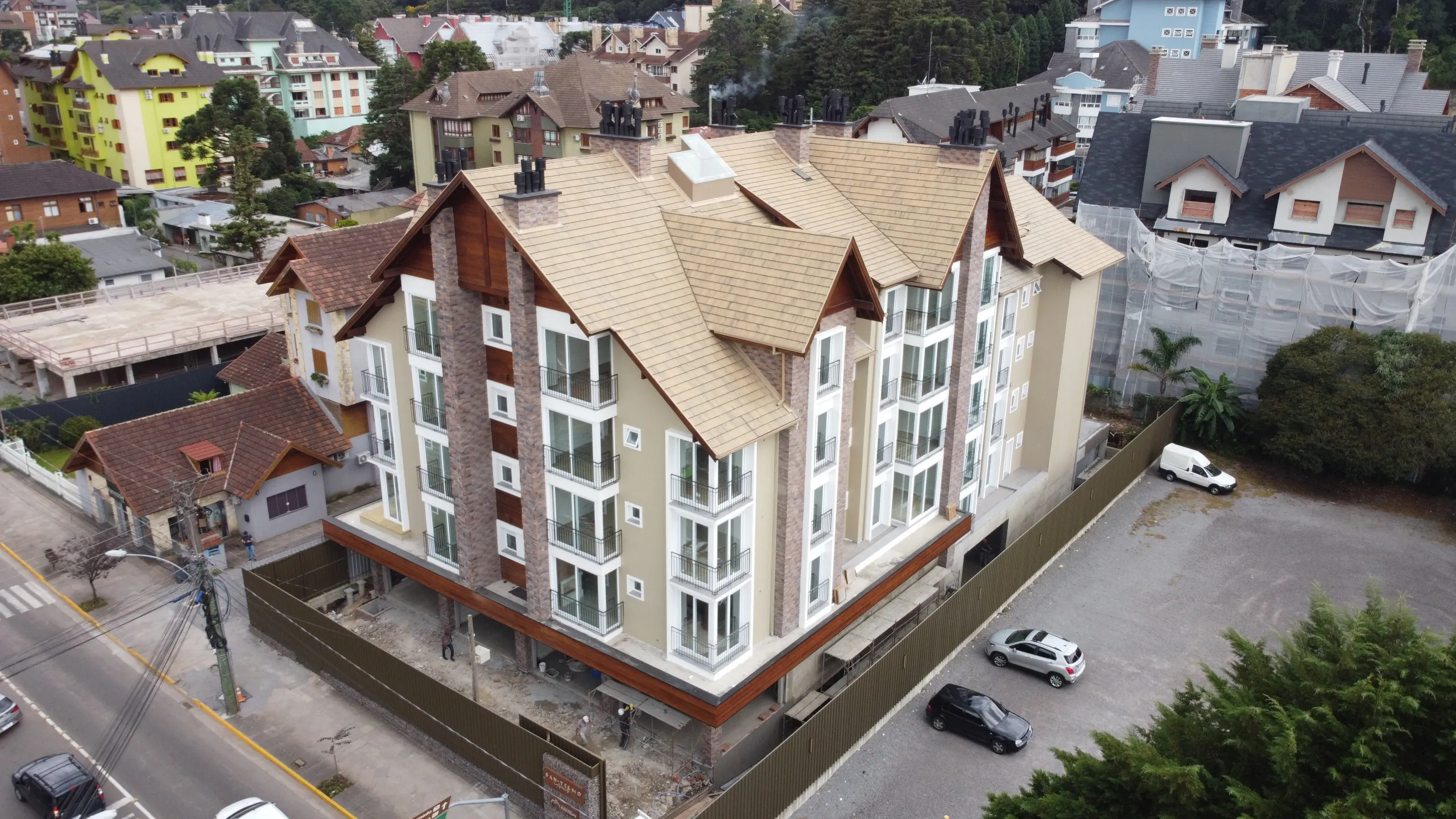 Imagem Apartamento à venda em Gramado, Centro, com 2 quartos, 71.32m2