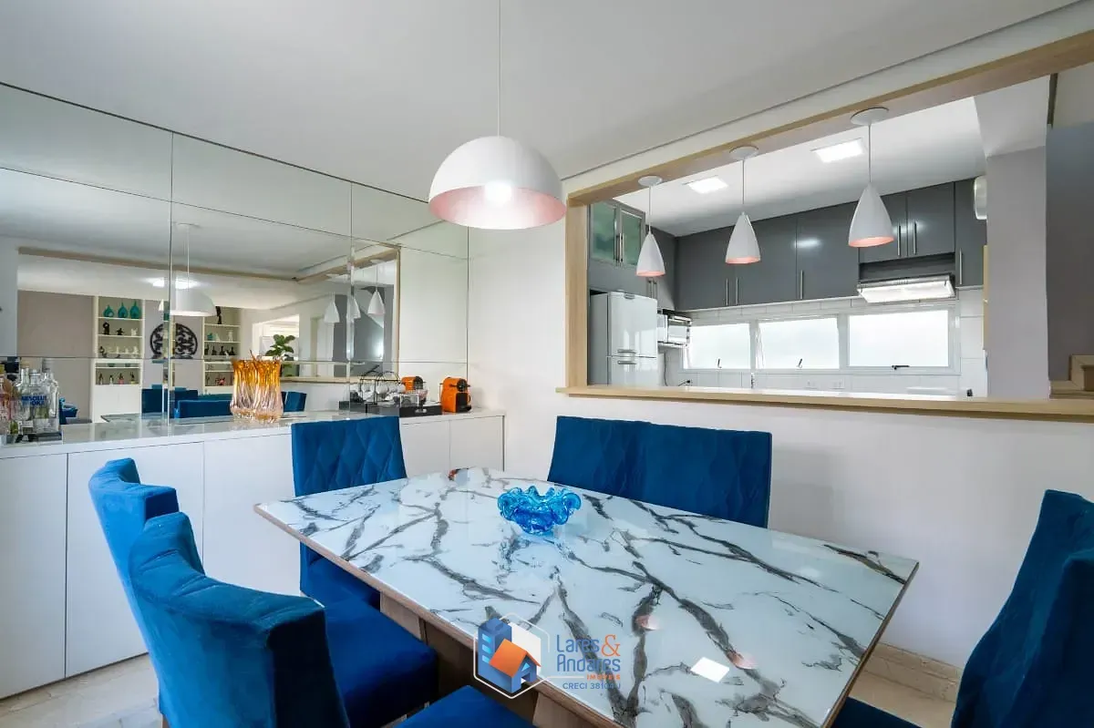 Imagem Casa no condomínio New England Condominium para venda e locação com 4 quartos, sendo 2 suítes, 292m²