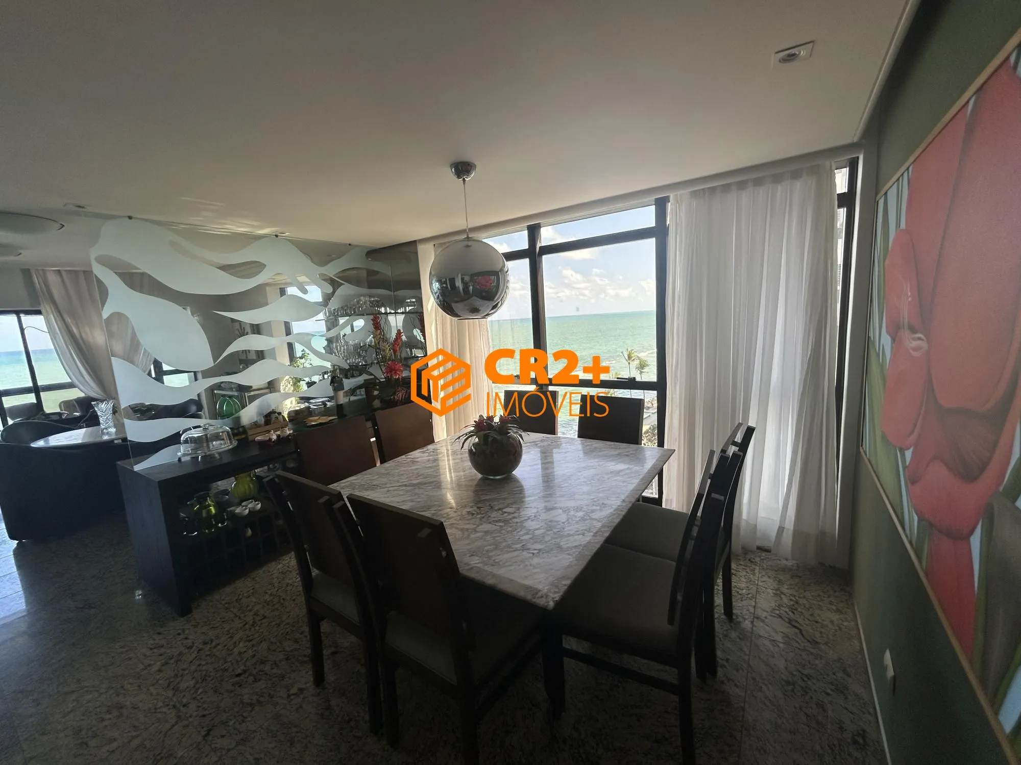 Imagem Vendo apartamento de luxo na av Boa Viagem - 200m2 - 4 quartos sendo 2 suítes e
