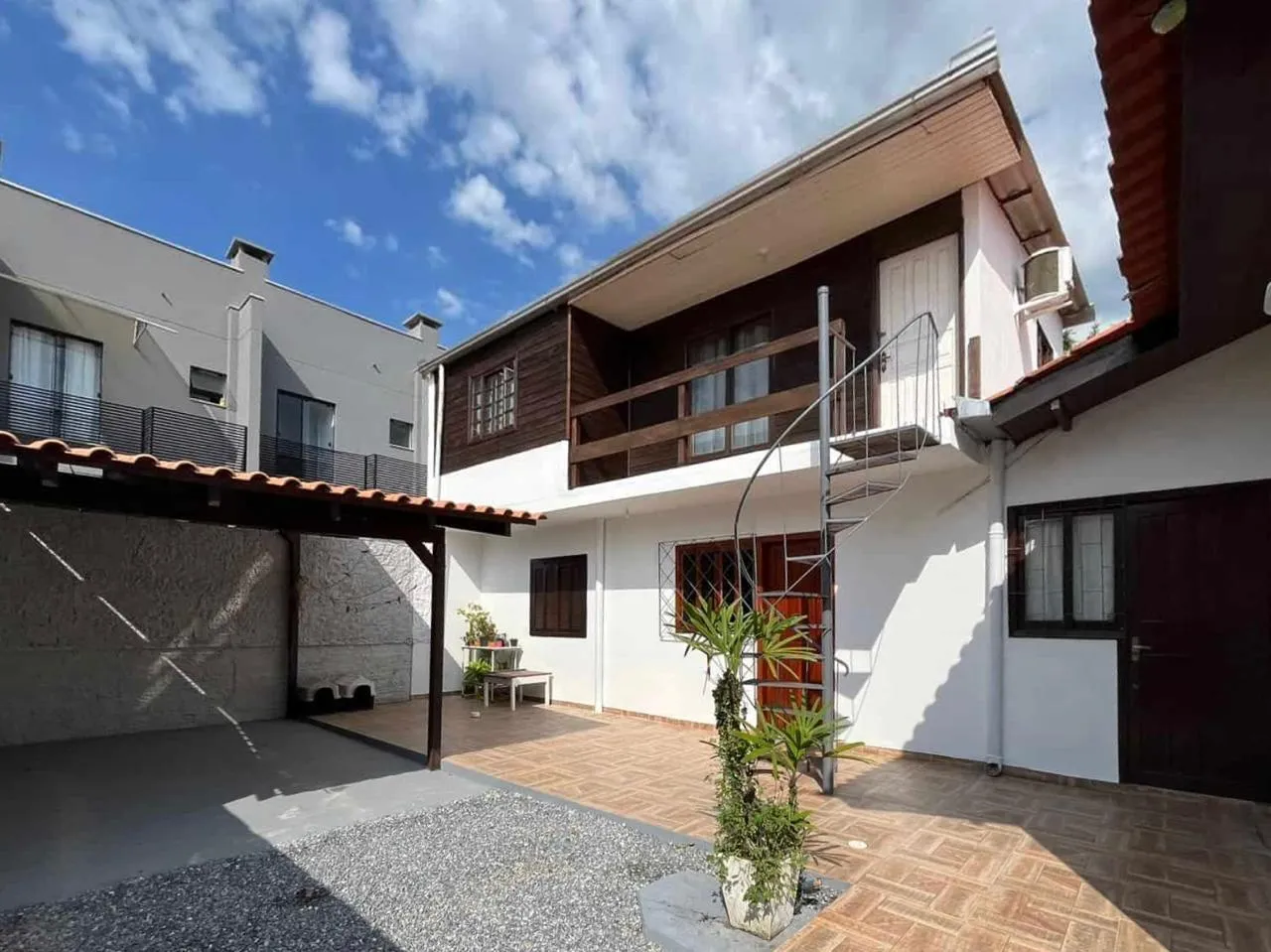 Imagem Casa à venda com 210m2 por R$ 1.650.000,00