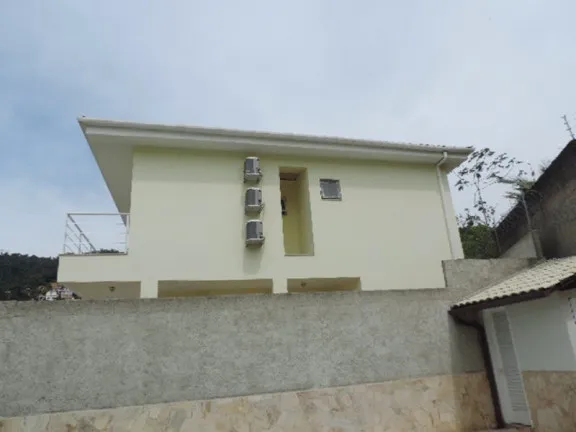 Imagem Casa com 3 Quartos para Alugar, 300 m² em Parque das Palmeiras - Angra dos Reis