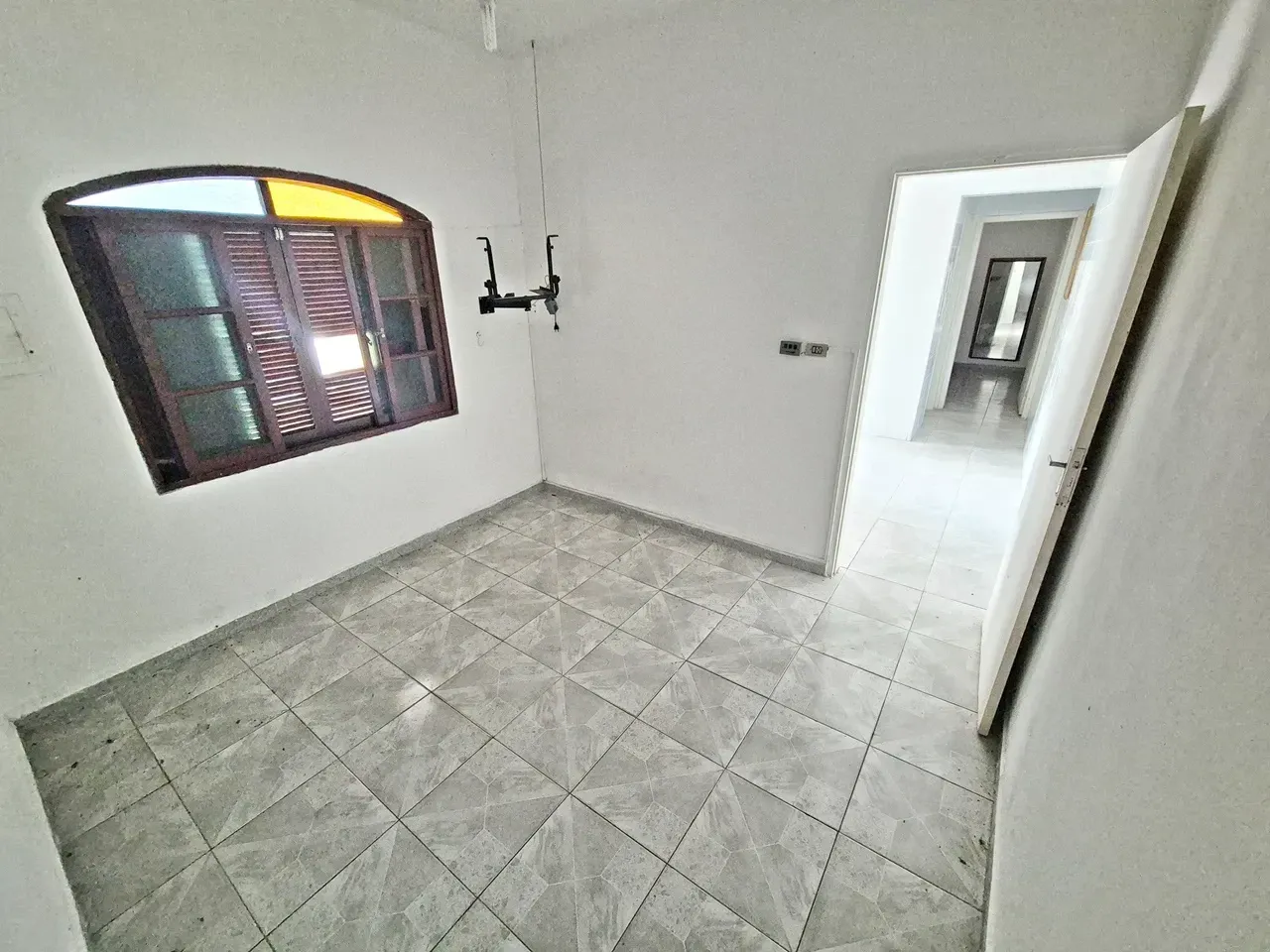 Imagem Casa com 2 Quartos à Venda, 60 m² em Mirim - Praia Grande