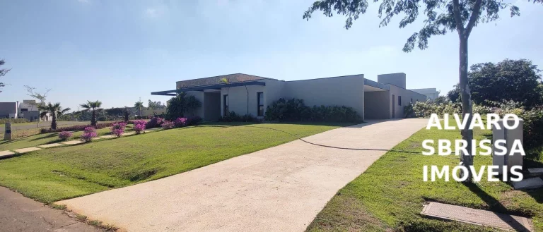 Imagem Casa de alto padrão, térrea com 5 suites, totalmente climatizada e com linda piscina.