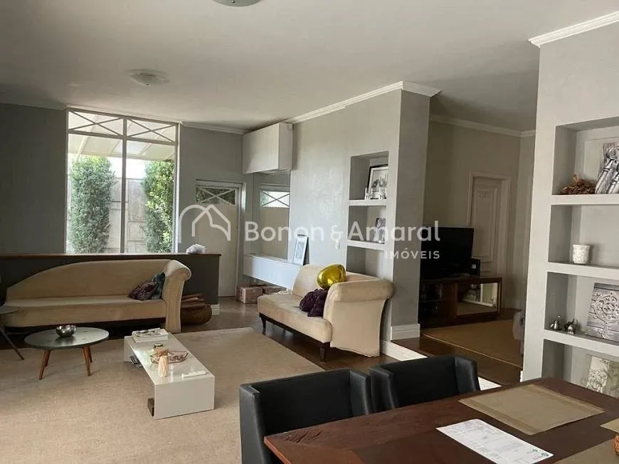 Imagem Casa de Condomínio com 3 Quartos e 4 banheiros à Venda, 262 m² por R$ 1.350.000