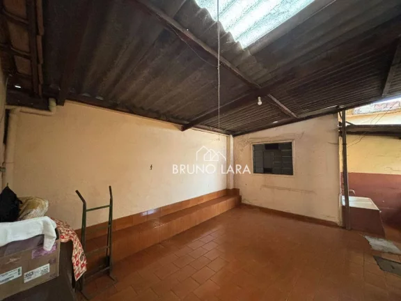 Imagem Casa à venda no Centro - Igarapé/MG.