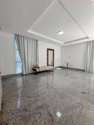 Imagem Casa no Condomínio Boulevard Lagoa com 4 Quartos e 3 Suítes.