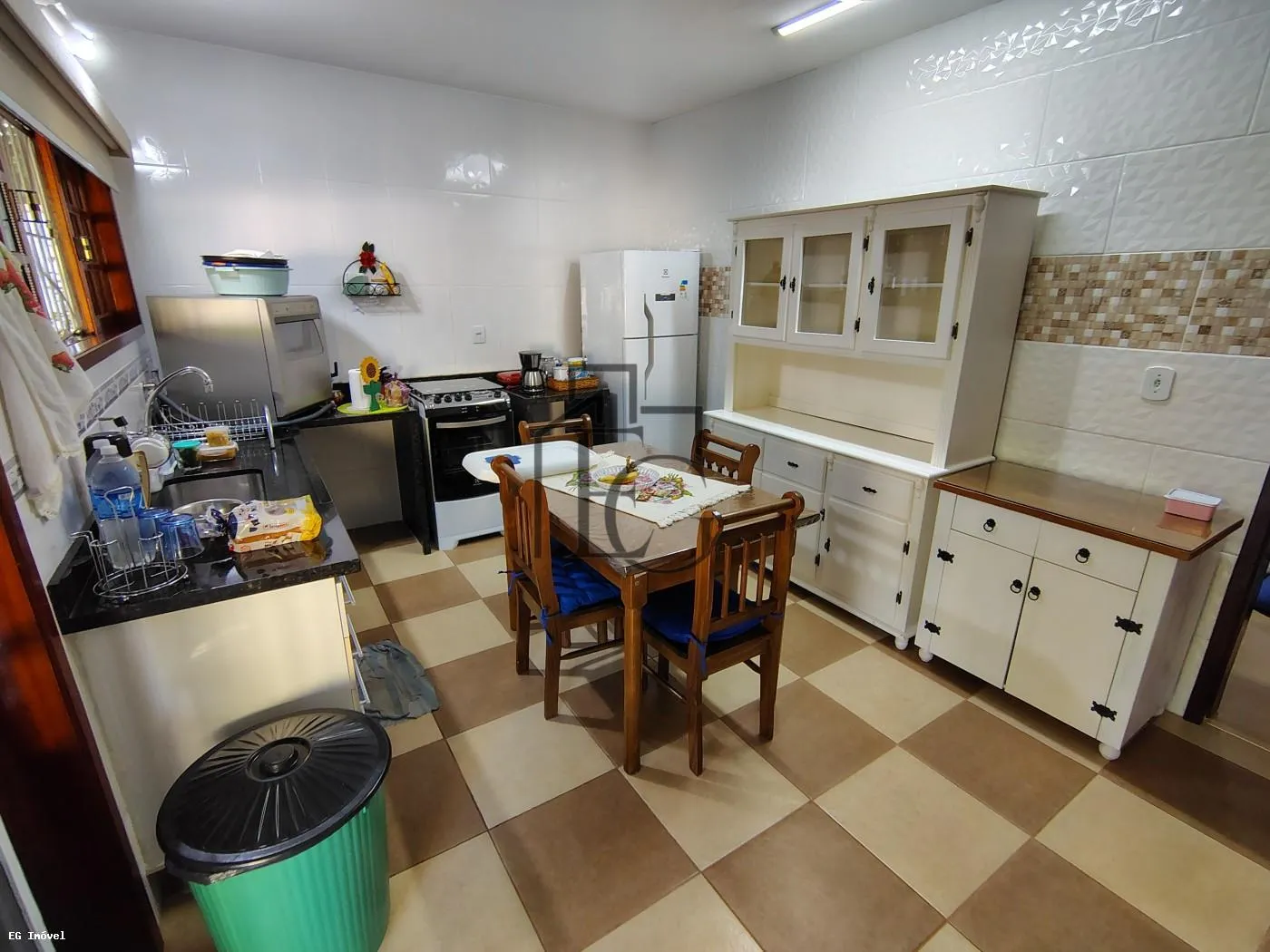 Imagem Casa para Venda em Saquarema, Serra de Mato Grosso (Sampaio Correia), 2 dormitórios, 1 suíte, 1 banheiro, 10 vagas