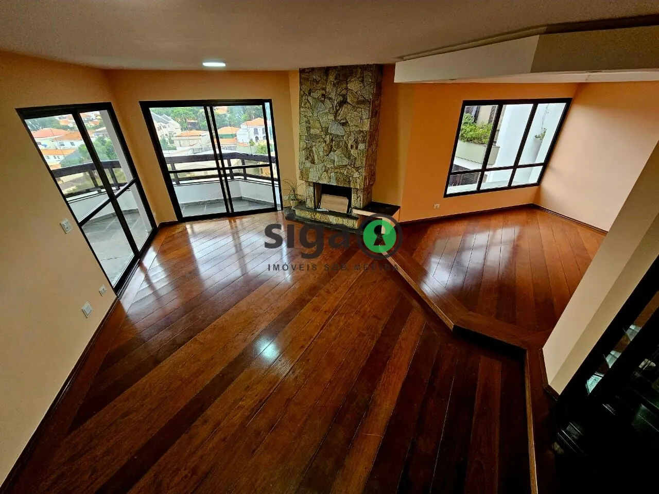 Imagem Duplex Exclusivo com 410 m², 5 Quartos, Piscina Privativa e 4 Vagas!