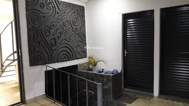 Imagem Alugue já: Prédio comercial de 450m² na Bela Vista, São Paulo-SP - 4 salas e 7 banheiros!