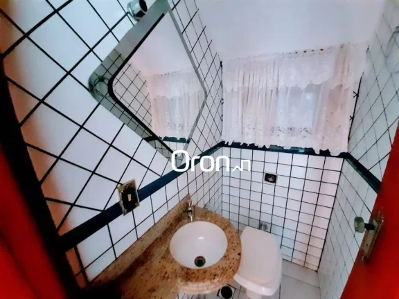 Imagem Sobrado à venda, 253 m² por R$ 1.480.000,00 - Jardim América - Goiânia/GO