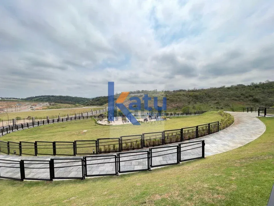 Imagem Terreno à venda no Condomínio Portal dos Lagos  Jundiaí/SP
Terreno com 420 m² de área total, ...