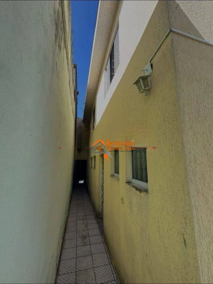 Imagem Sobrado de 3 dormitorios no Bairro Jardim Adriana