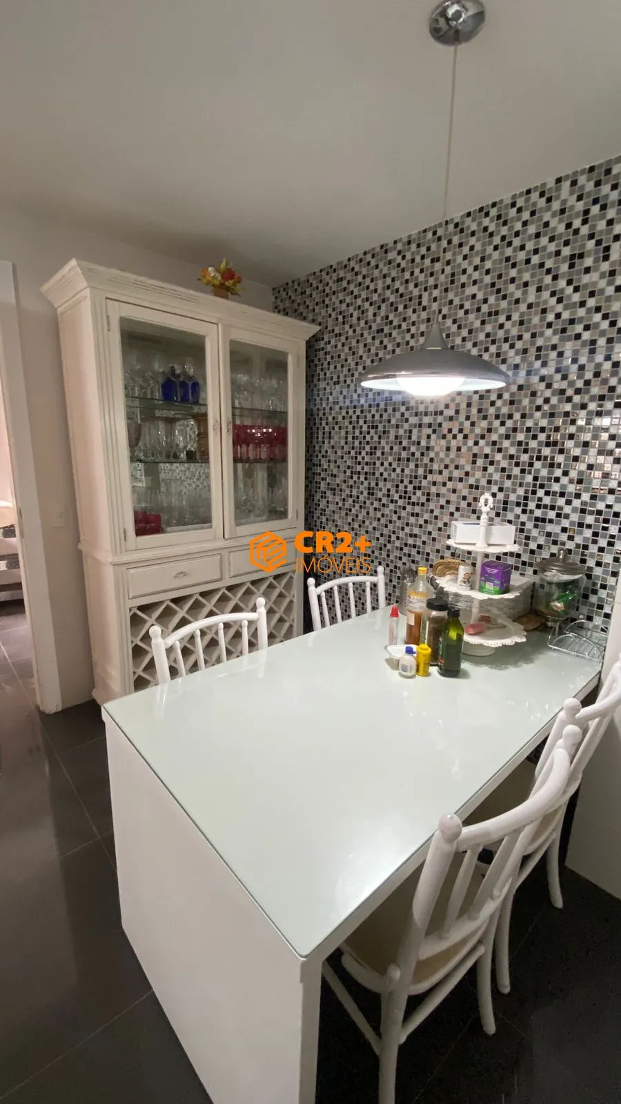 Imagem Vendo casa alto padrão 06 quartos, 02 suítes, 450m2, 02 vagas de garagem no Recr