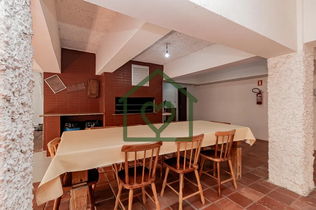 Imagem Apartamento de frente, com 3 dormitórios e três sacadas, sendo nos 2 dormitorios e na sala, propor...