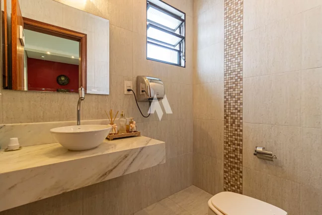 Imagem Casa de cinema no bairro da Aparecida toda modernizada e com área gourmet!