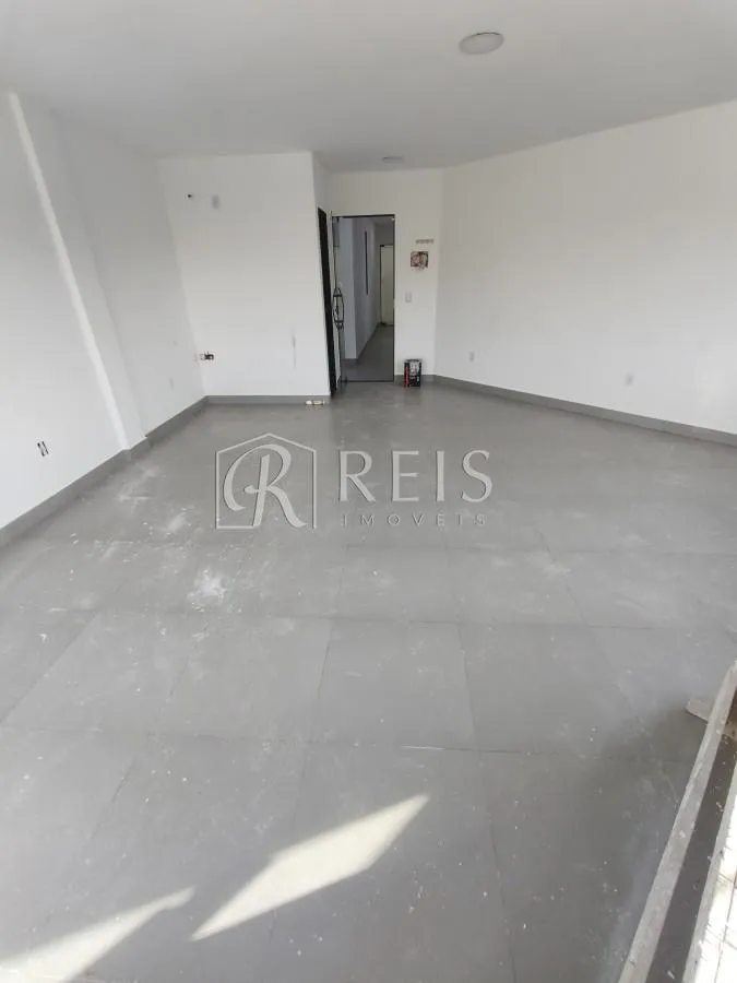 Imagem Sala Comercial para Locação em Rio das Ostras, Colinas, 1 banheiro