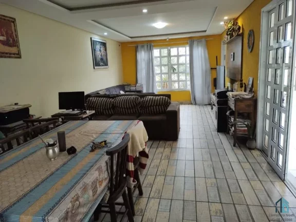 Imagem (PERMUTA) Sobrado a venda 05 quartos sendo 02 suítes em Curitiba PR