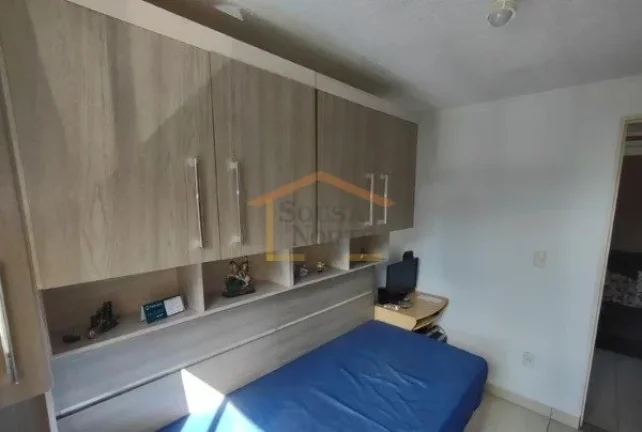 Imagem Apartamento com 52m², distribuídos em 3 dormitórios, 1 banheiro, cozinha integrada à área de se...