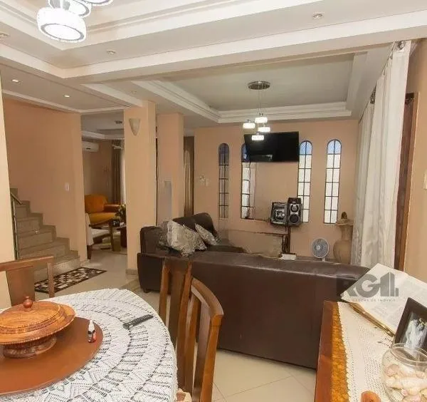 Imagem casa sobrado com 4 dormitórios 3 vagas e pátio e piscina