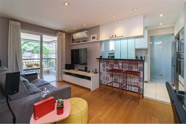 Imagem Apartamento à Venda No Paraíso Com 2 Dormitórios Sendo 1 Suíte e 2 Vagas
