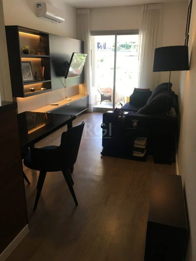 Imagem Apartamento para Venda - 48.32m², 1 dormitório, 1 vaga - Petrópolis