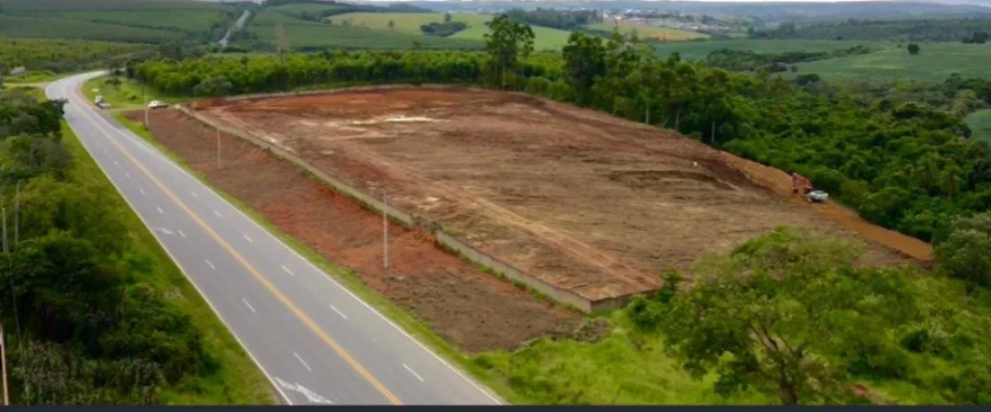 Imagem OPORTUNIDADE Área de 24200m² de R$ 9.500.000k Por APENAS R$ 5.800.000k mil Aceito Permuta