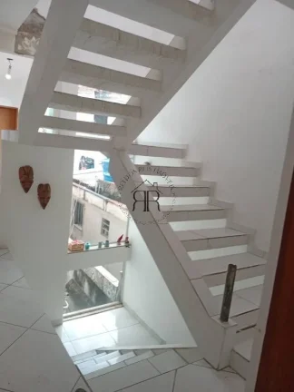 Imagem Locação: Fiador, Seguro Fiança, 
3 Dormitório(s)3 Suítes 6 Vaga(s)Área útil: 105,00 m²
DESCR...