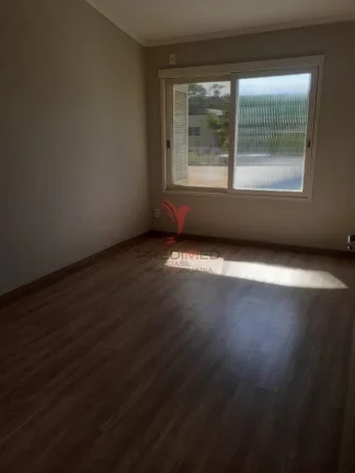 Imagem CASA ALTO PADRÃO no Recanto de Portugal, Impecavel, amplo pátio com acesso para carro
