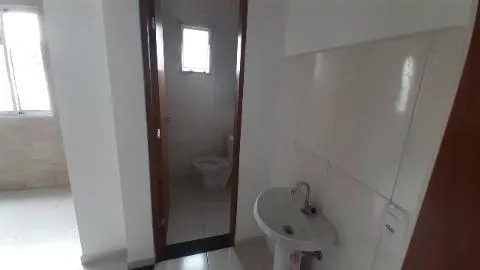 Imagem LOCAÇÃO DE SALAS COMERCIAIS NO GOPOÚVA, EM GUARULHOS/SP, 46m² com salão amplo, muita luz natural, 02 toaletes e unidades disponíveis. CONSULTE-NOS.