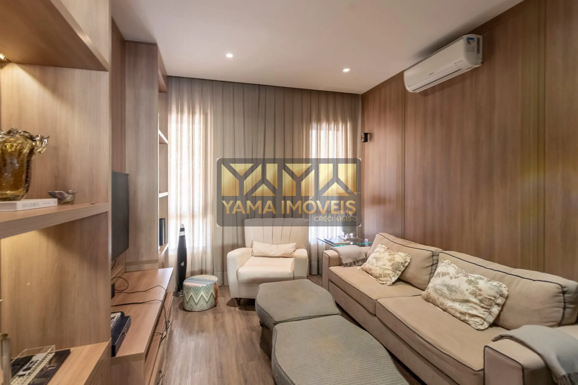 Imagem Casa Alto Padrão Condomínio Aspen 495 m²