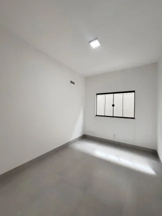 Imagem Casa 2/4 C Suite E Quintal No Parque Montreal