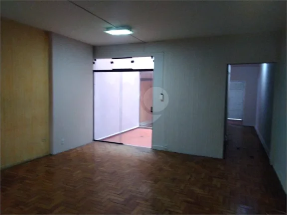 Imagem Sobrado à venda com 3 quartos em Vila Cordeiro, São Paulo - SP