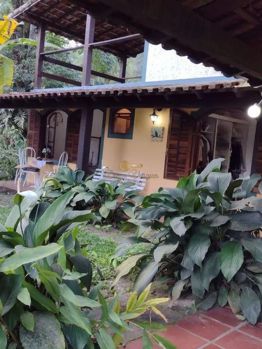 Imagem Casa em Condomínio para Venda em Guapimirim / RJ no bairro Monte Oliveti