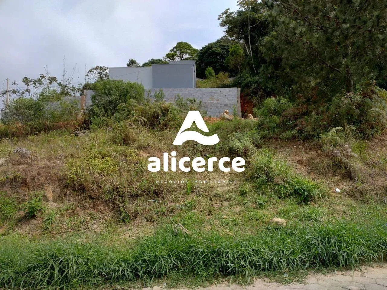 Imagem Terrenos planos, prontos pra construir em Forquilhas - São José - SC