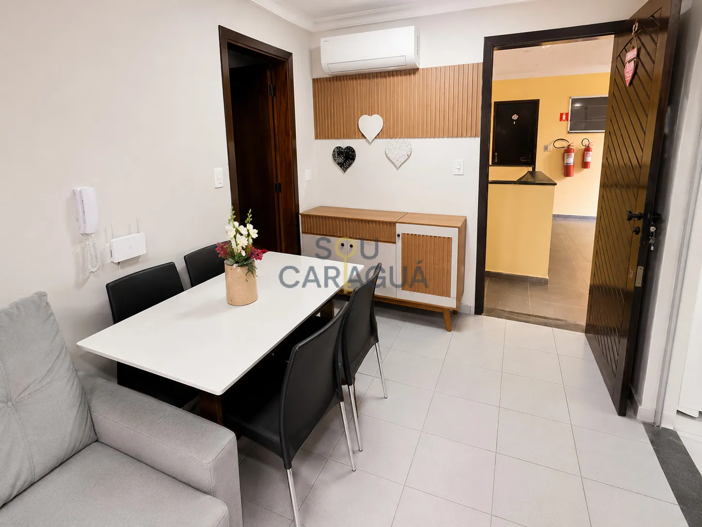 Imagem Apartamento com 2 quartos e piscina a venda na Martim de Sá em Caraguá