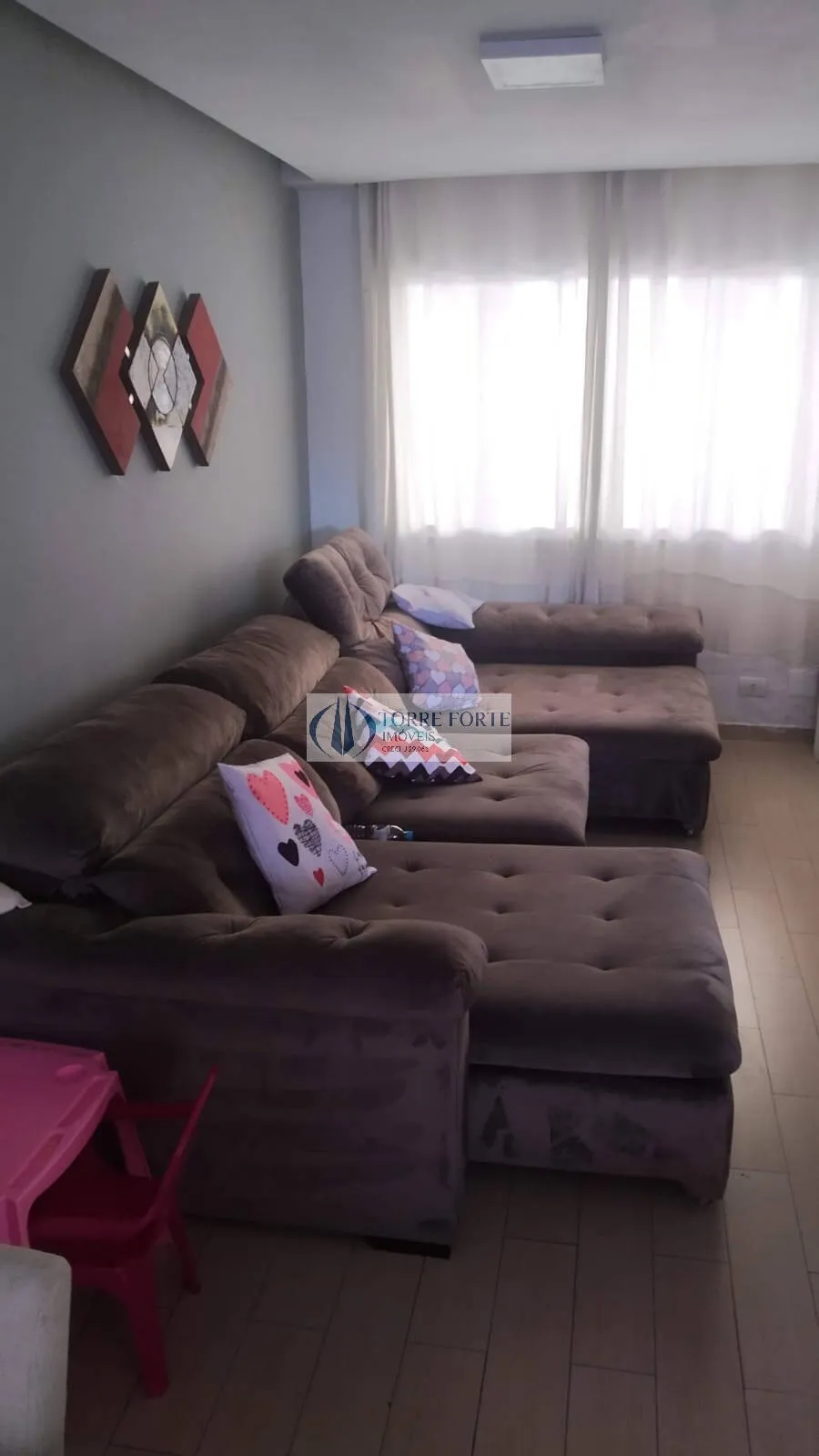 Imagem Linda casa com 110 m² em condomínio fechado 3 dorms 1 suíte 2 vagas garagem
