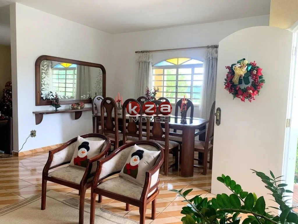 Imagem Imperdível oportunidade: Casa à venda em Vinhedo-SP, Condomínio Recanto Florido, 3 suítes, 3 salas, 4 banheiros, 2 vagas, 321m².