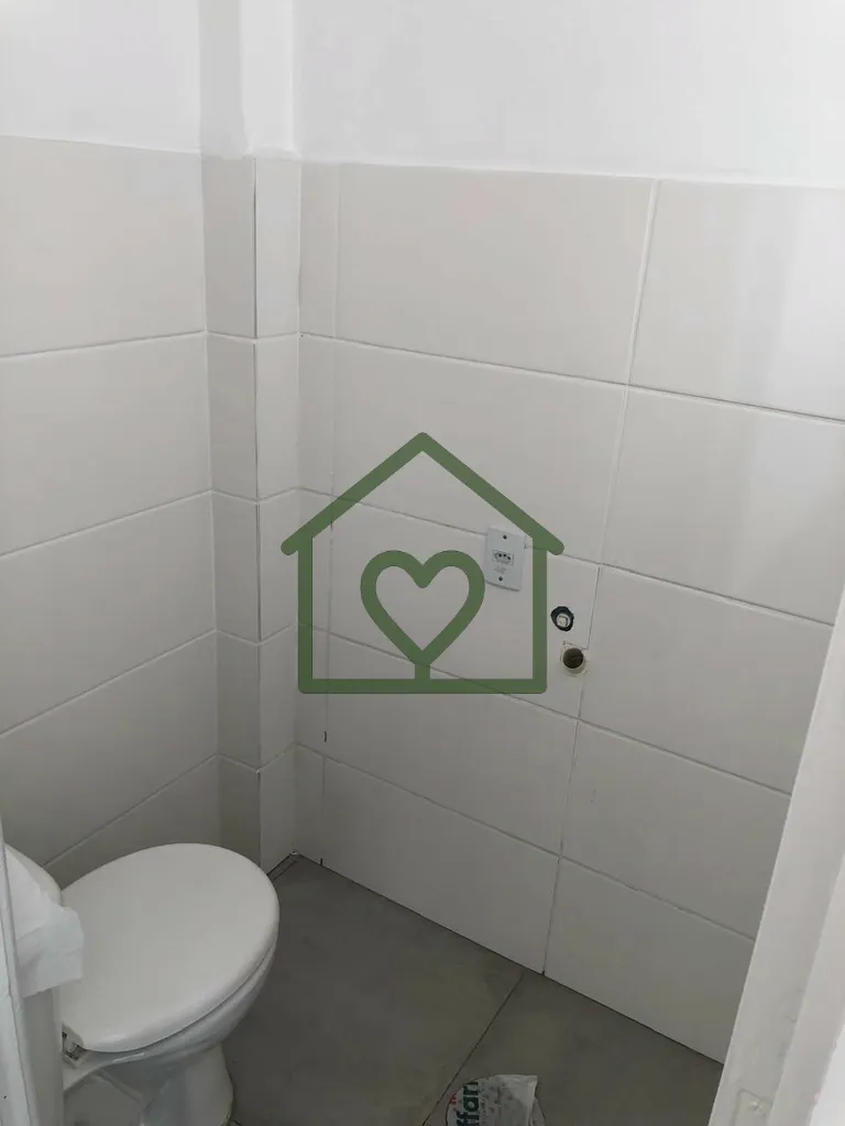 Imagem Descubra o seu novo lar no Edifício Becarma, um encantador apartamento localizado na Rua Vasco da G...